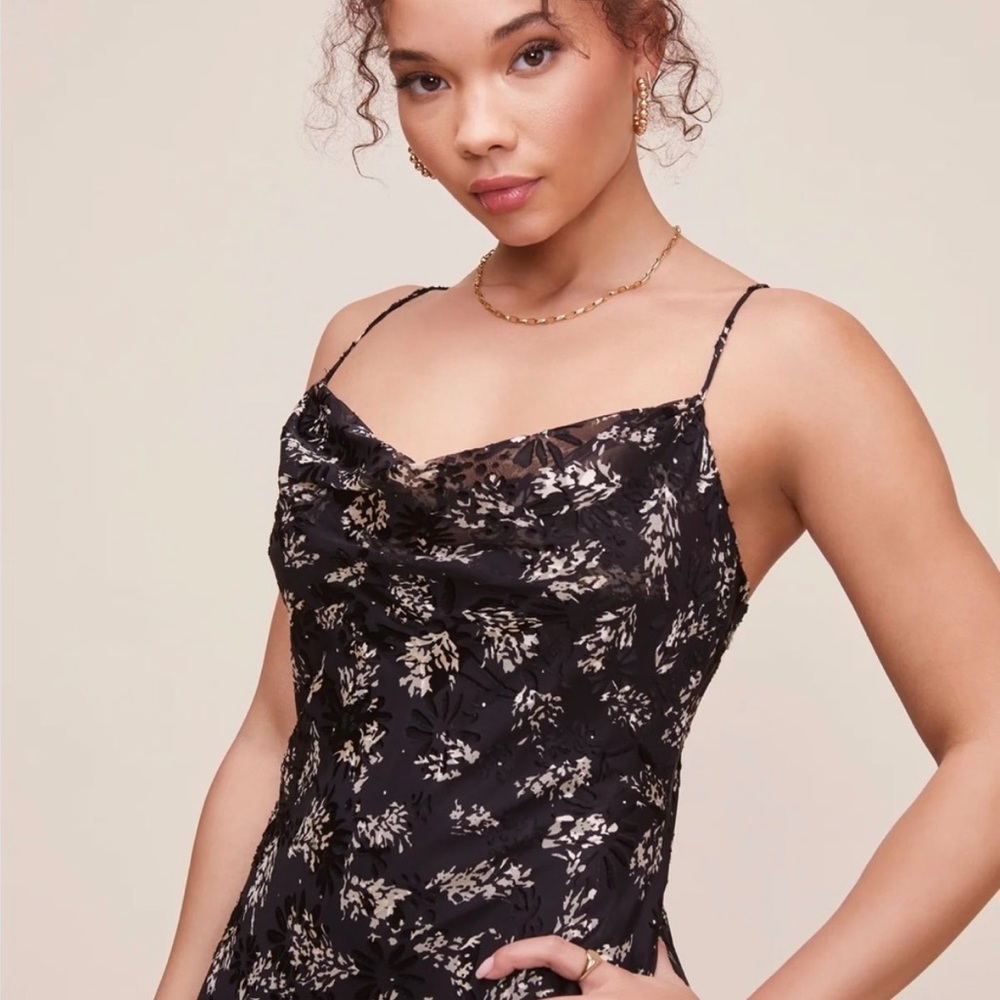 ASTR The Label Gaia Floral Midi Dress